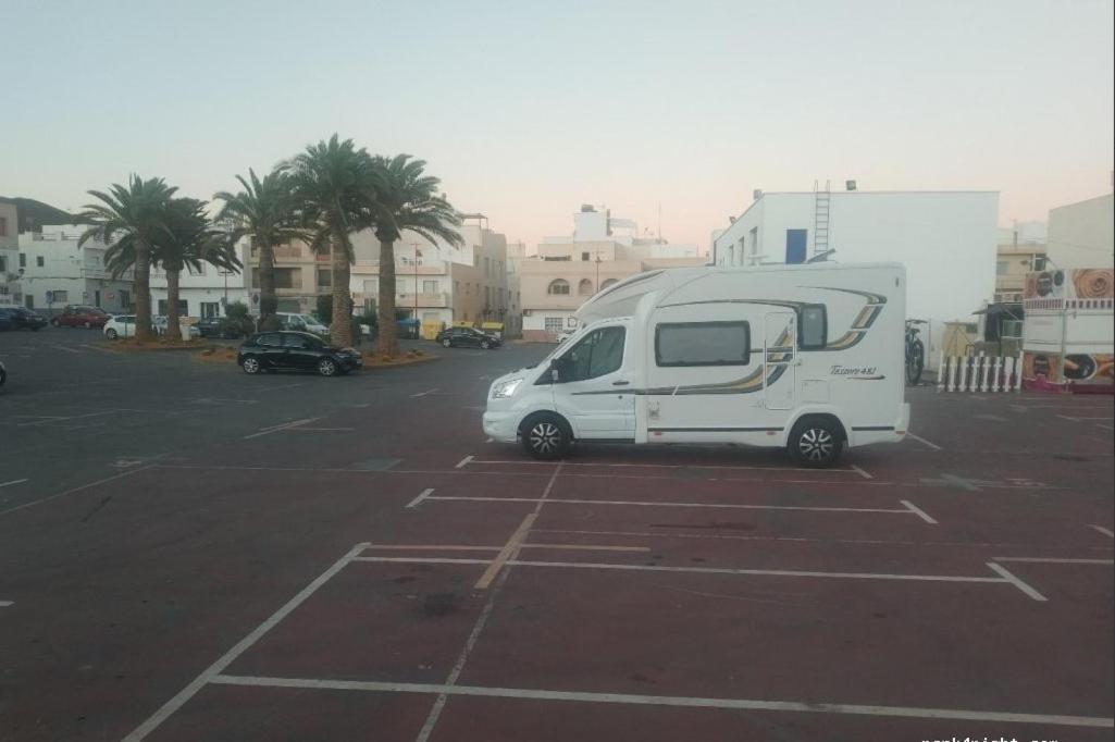 Apartamento Bajel Centrico Cerca De La Playa كاربونيذاس المظهر الخارجي الصورة
